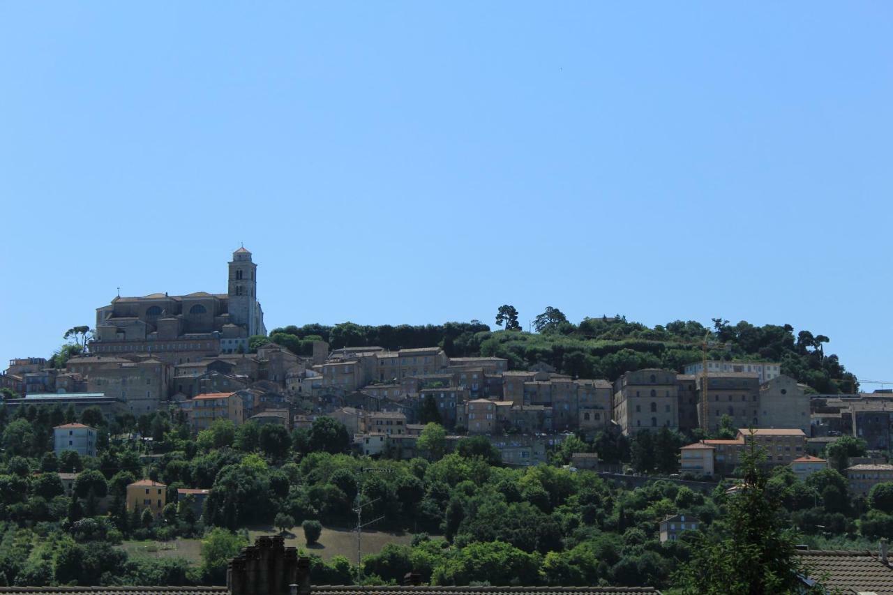 B&B Fermo D'A Mare Bagian luar foto